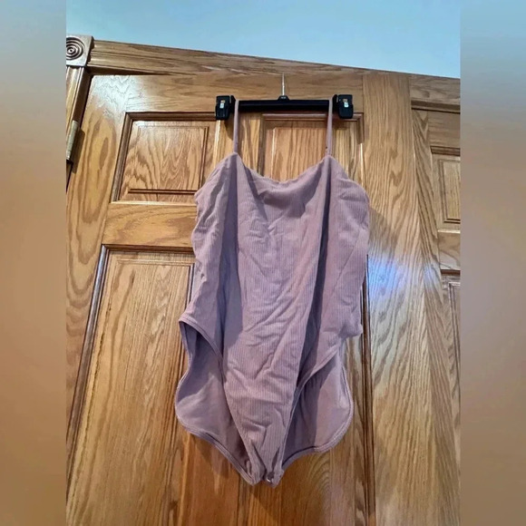 Old Navy - Bodysuit - Picture 2 of 5